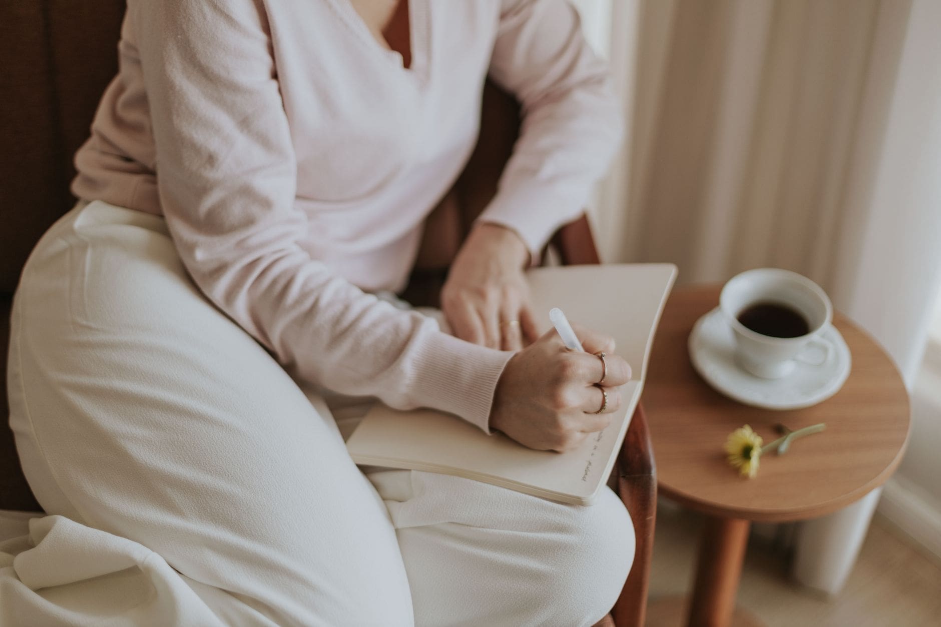 Gratitude Practices That Actually Fit Your Week — Serenite Medical & Spa